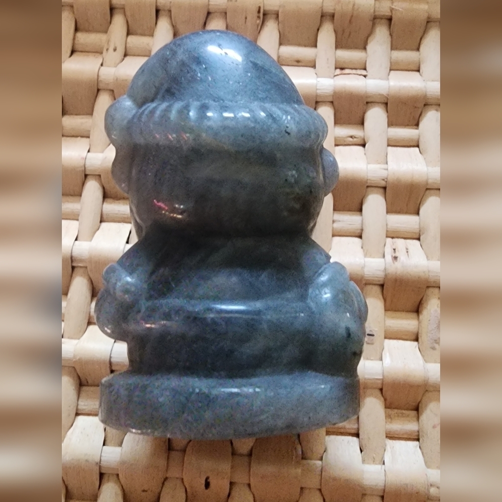 🎄Natural Labradorite Santa Claus Carving - Picture 3 of 8